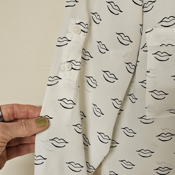 Express Portofino Lip Print Sz XS - Picture 3 of 4